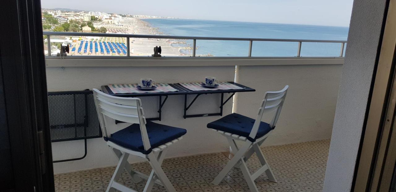 Appartement Sul Mare... à Misano Adriatico Extérieur photo